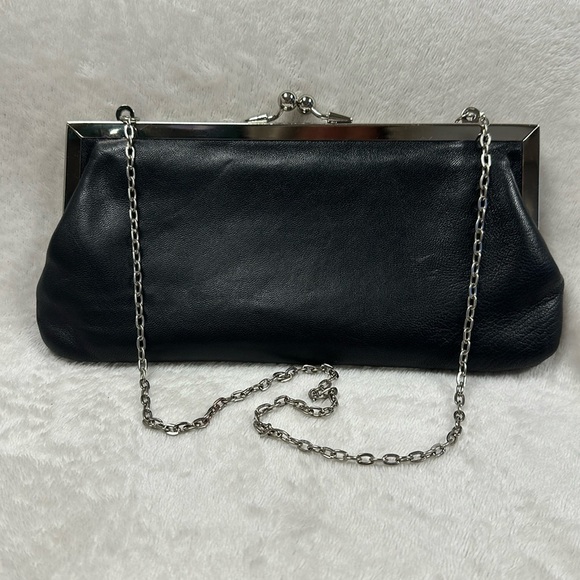 Vintage Soft Black Leather Clutch Double Kiss Lock , use Chain Strap Out or Hide - Picture 1 of 8